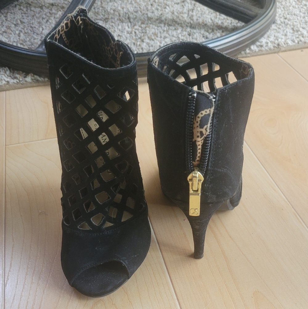 Black Heels